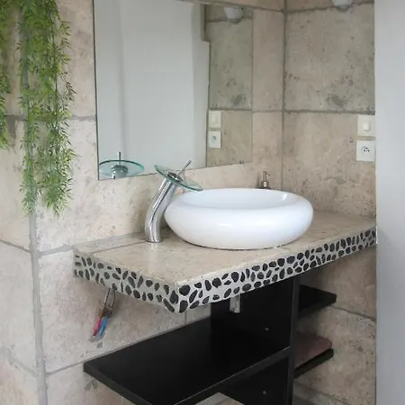 Château d'eau réaménagé en Maison ronde proche de la plage et du Castellet Saint-Cyr-sur-Mer Esterno foto