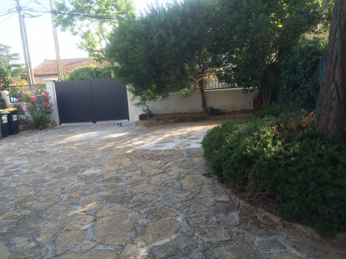 Chateau D'eau Reamenage En Maison Ronde Proche De La Et Du Castellet