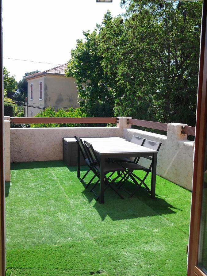 Ferienhaus Chateau D'eau Reamenage En Maison Ronde Proche De La Et Du Castellet